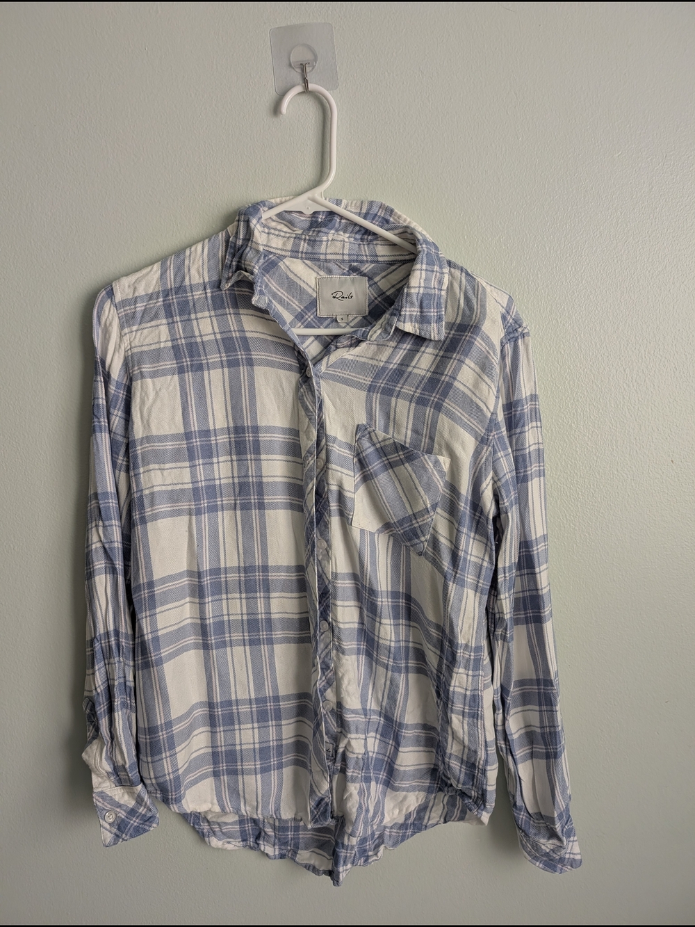 Rails Men's White and Light Blue Plaid Button-Down Shirt